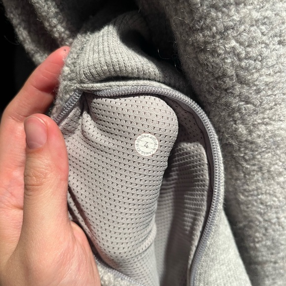 lululemon stand out sherpa half zip - Picture 2 of 5